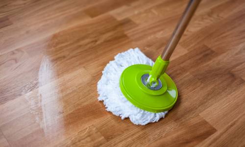 Vileda Turbo Spin Mop removes dirt from floors